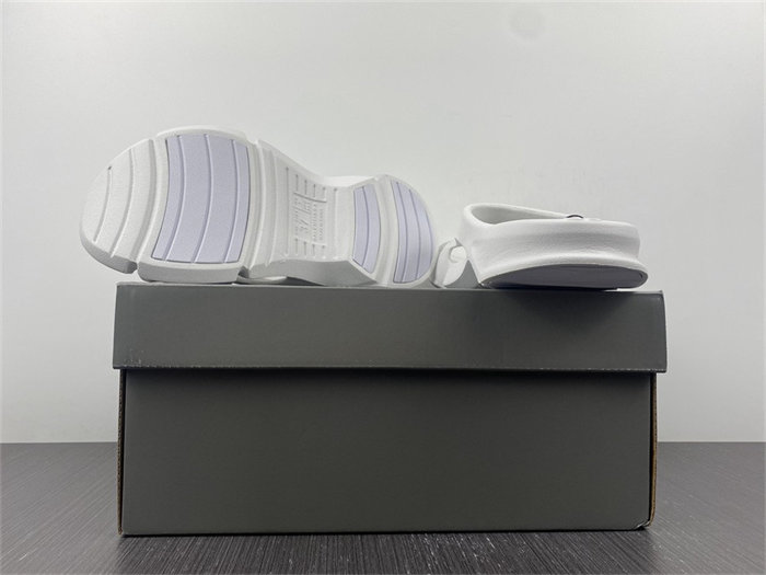 BLCG SLIPPERS