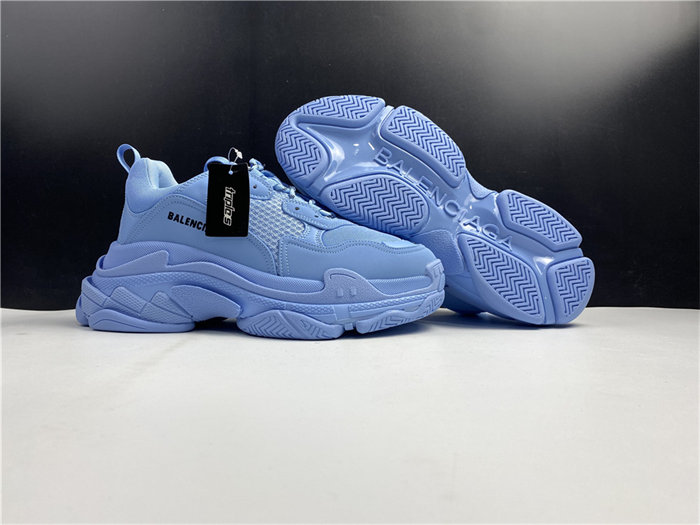 BLCG Triple S Light Blue  524039 W2FW1 4800