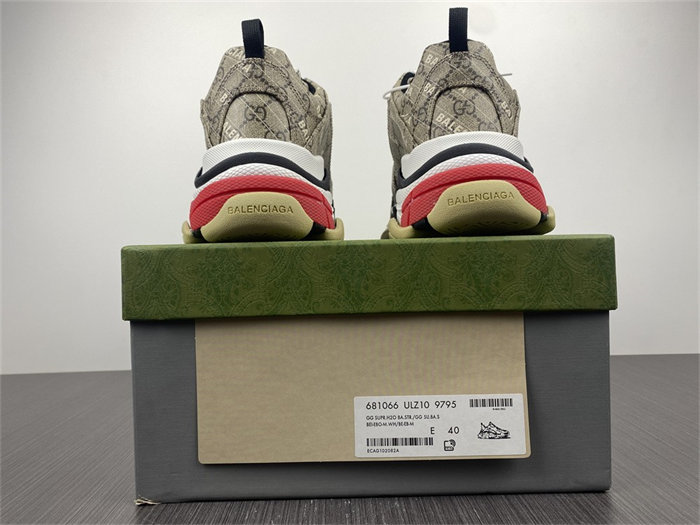 Gocci x BLCG The Hacker Project Triple S Beige  677192 ULZ10 9795