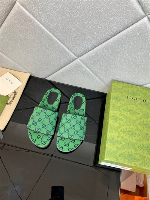 Gocci Slipper