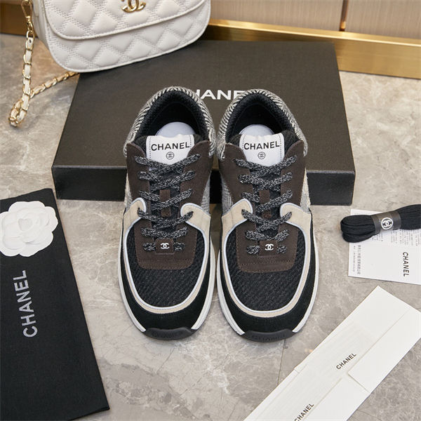 Chanal Sneakers