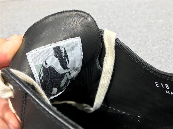 RI*K OWENS SNEAKERS