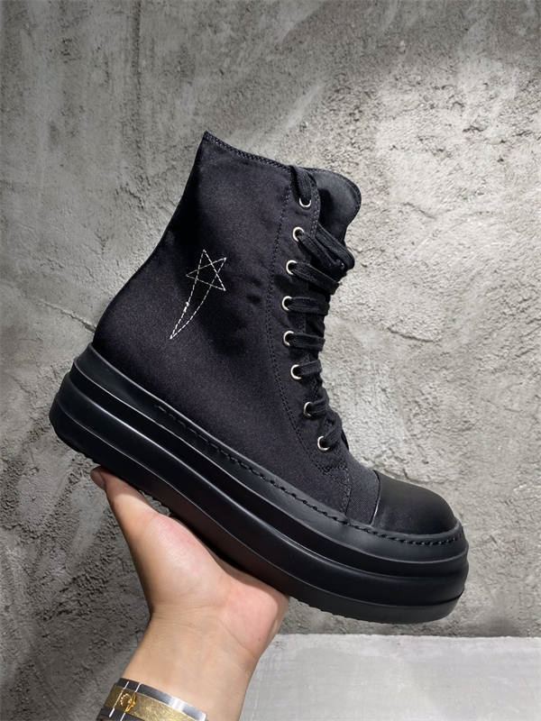 RI*K OWENS SNEAKERS