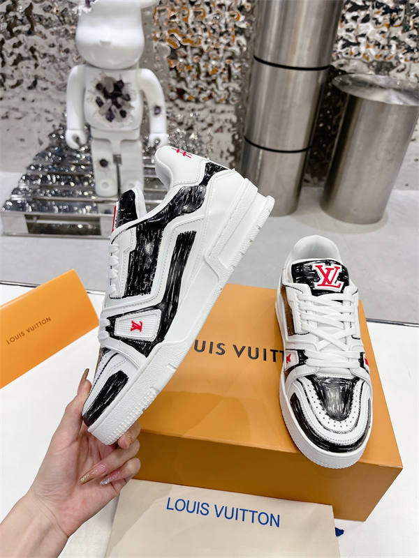 LV028