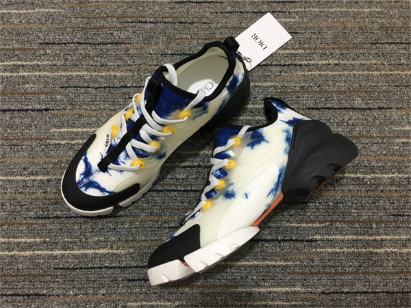 DR Sneakers