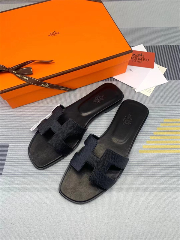 H Slipper