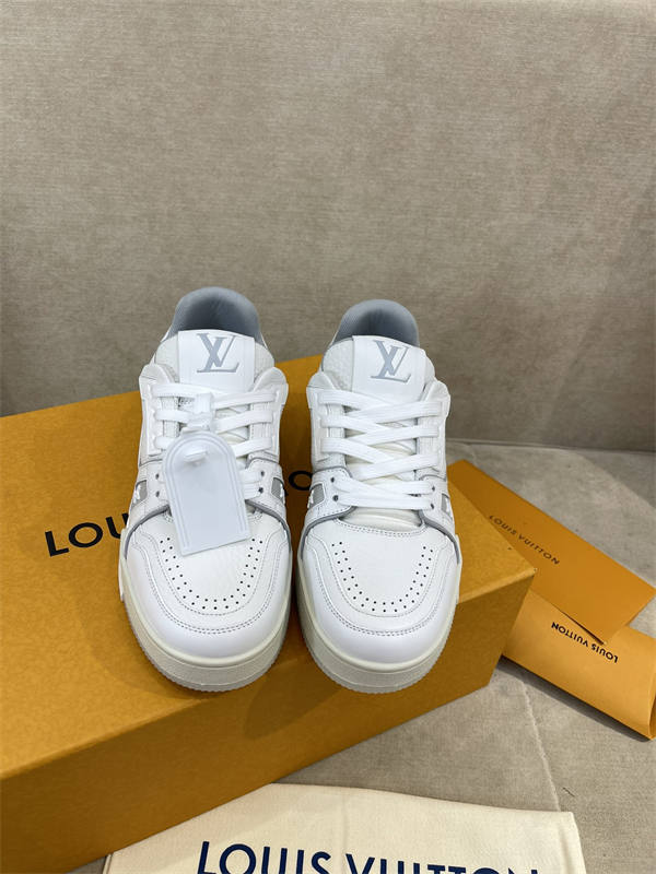 LV152