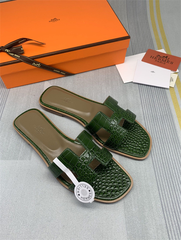H Slipper