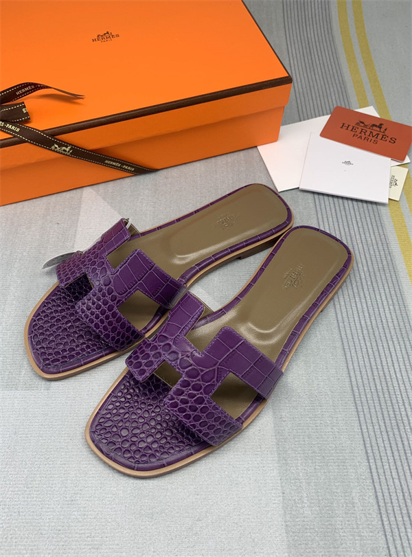 H Slipper