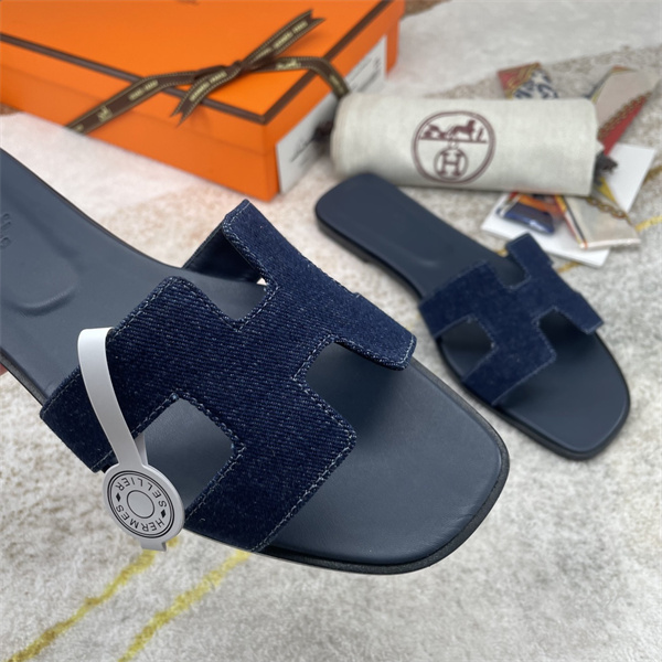 H Slipper