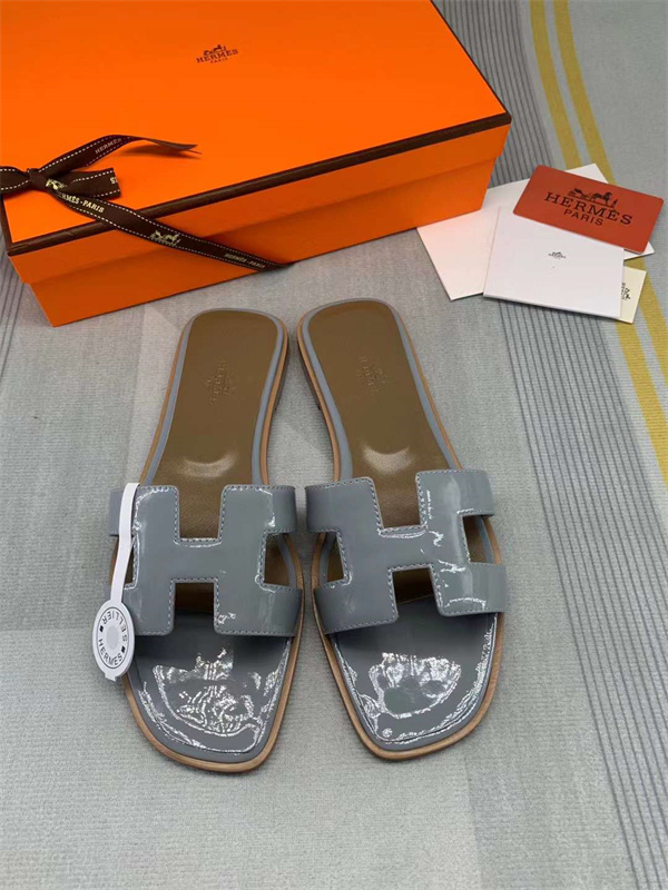 H Slipper
