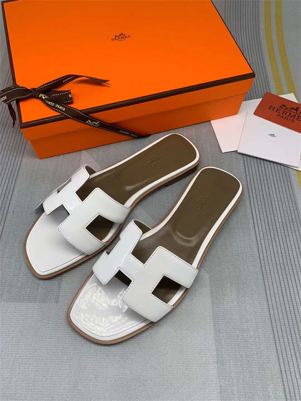 H Slipper