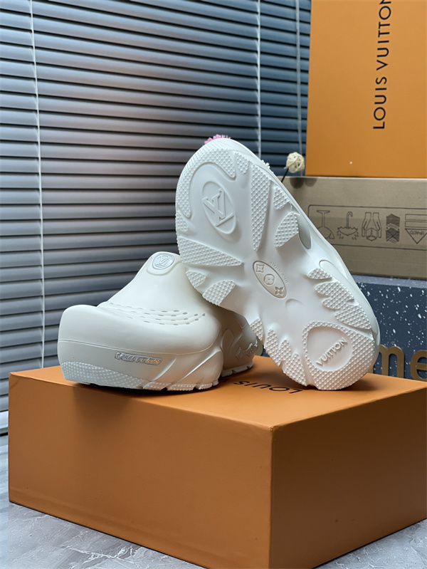 LV1S 002