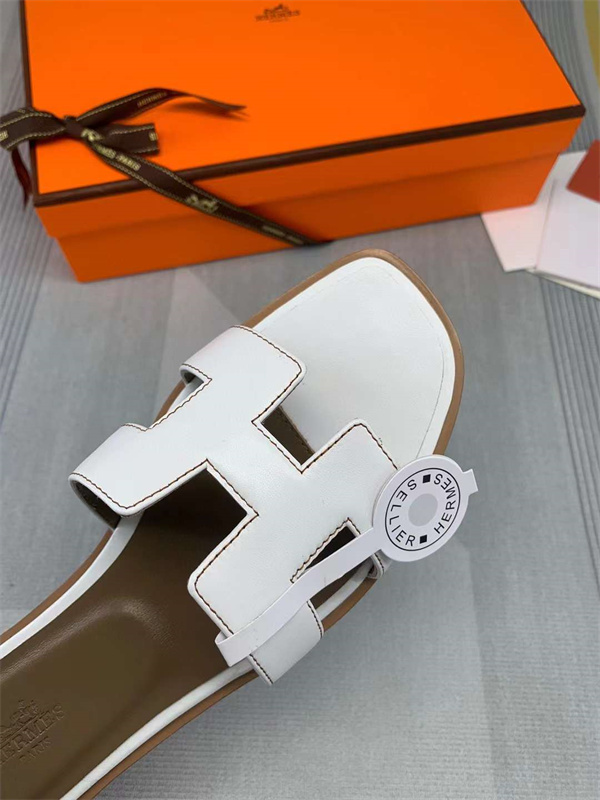 H Slipper