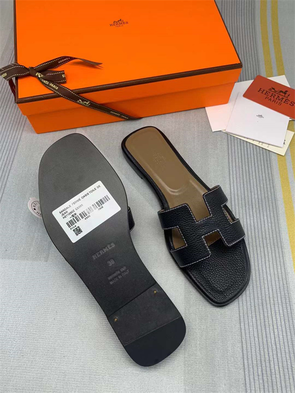 H Slipper