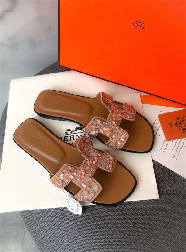 H Slipper