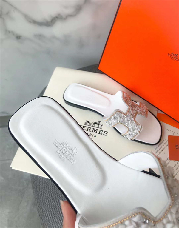 H Slipper