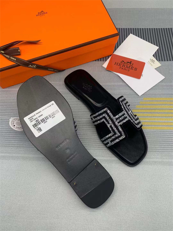 H Slipper
