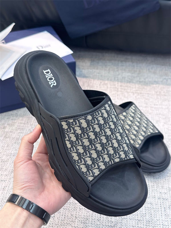 Dr Slipper