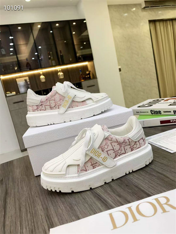 Dr Sneaker