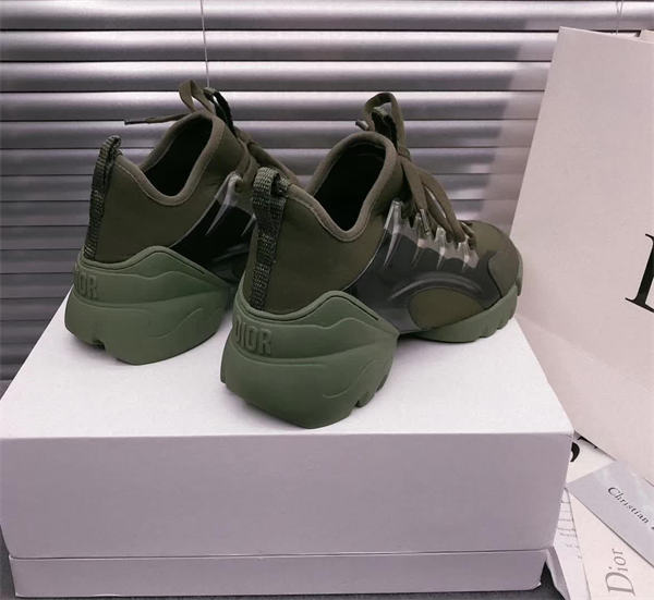 Dr Sneaker