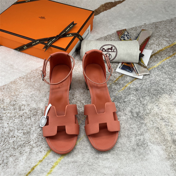 H Sandals