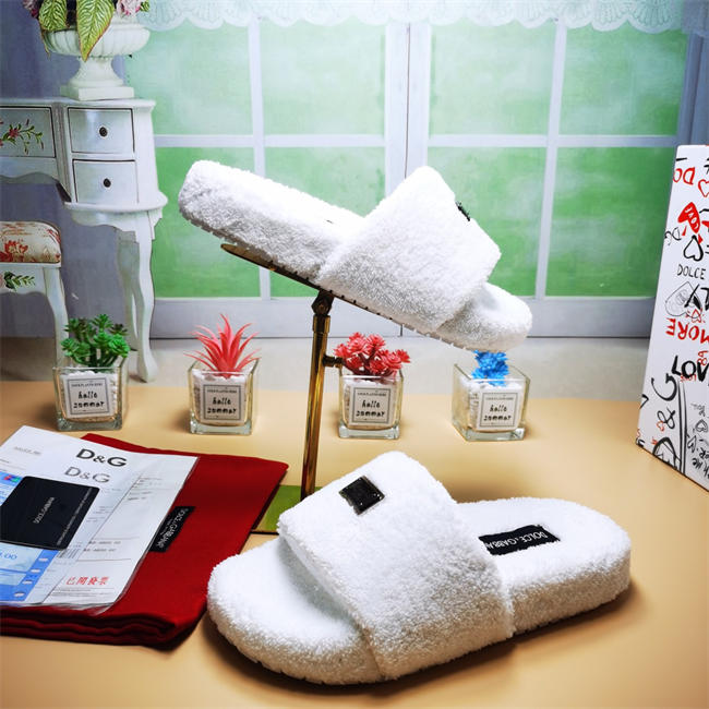 DG slipper 8