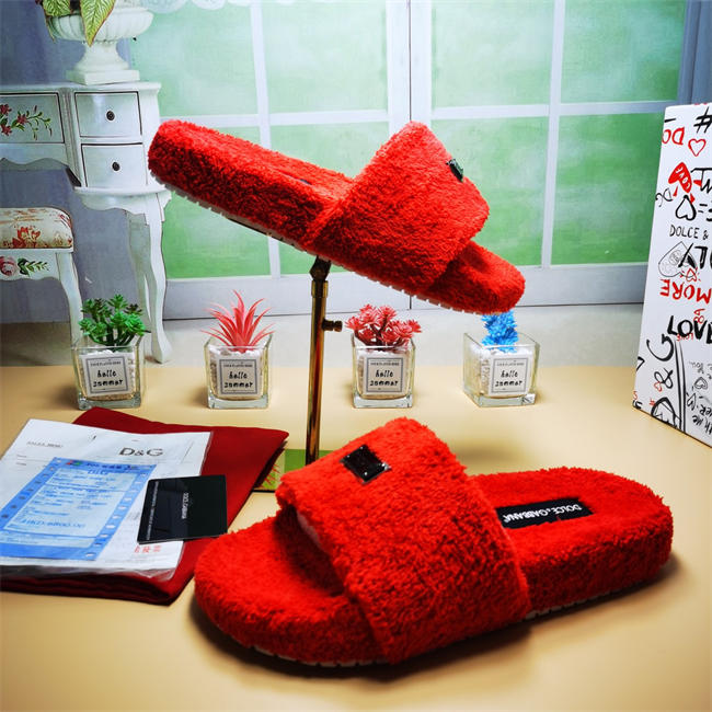 DG slipper 13